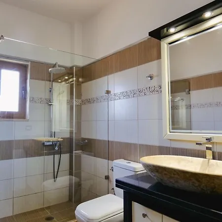 Landi 別荘 クサミル